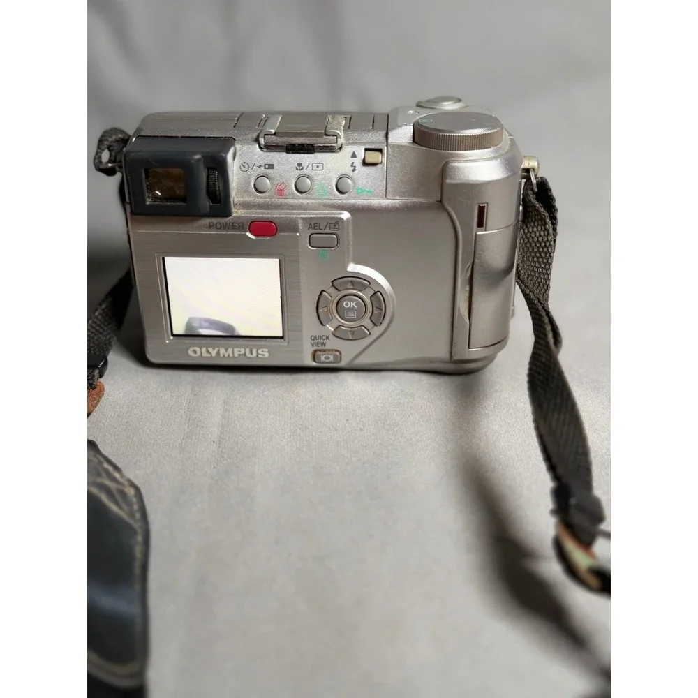 Olympus Camedia C-750 Ultra Zoom 4.0MP Digital Camera Silver Tested and Works